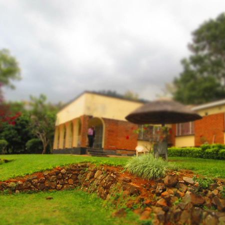 Domino Lodge Zomba Bagian luar foto